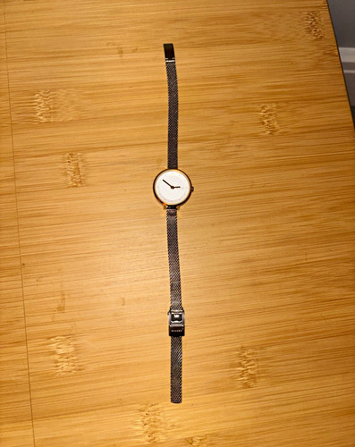 Women gold tone quartz - women’s, gold-tone